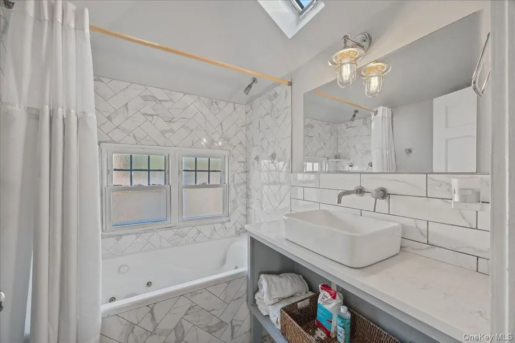 3607 Irwin Avenue Bronx NY 10463