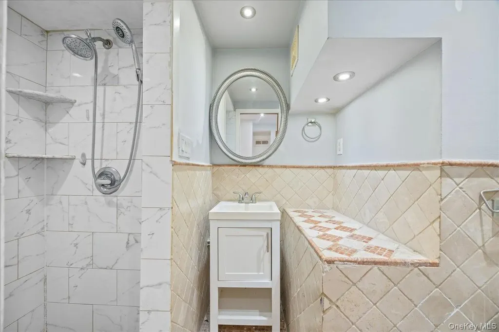 3607 Irwin Avenue Bronx NY 10463