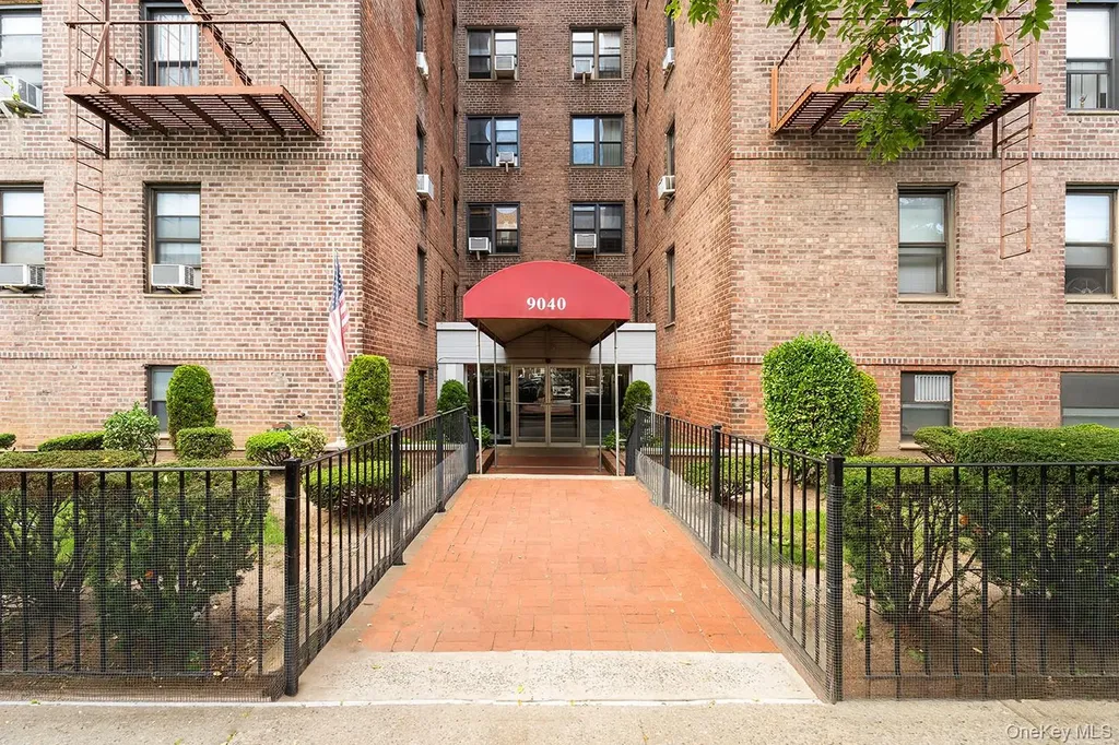 9040 Fort Hamilton Parkway Brooklyn NY 11209