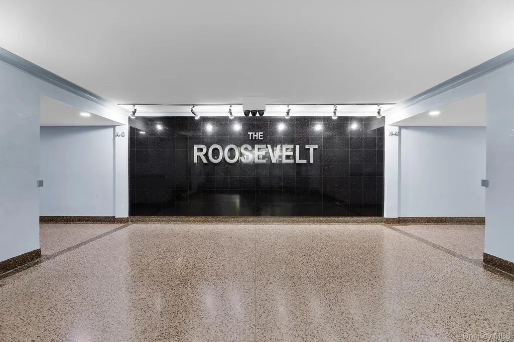 9040 Fort Hamilton Parkway Brooklyn NY 11209