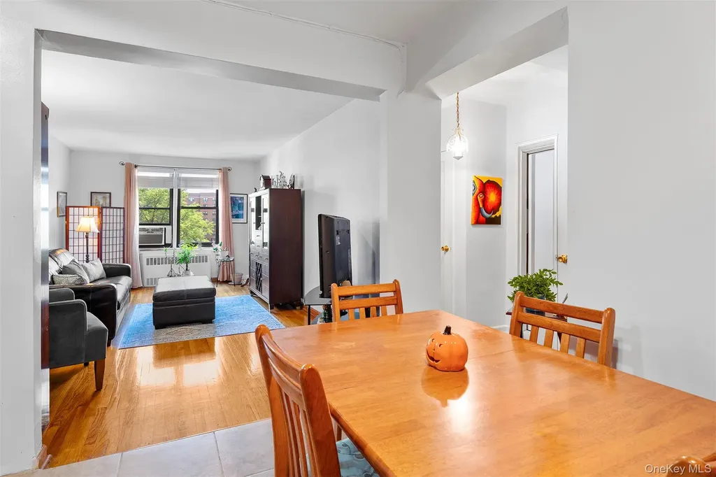 9040 Fort Hamilton Parkway Brooklyn NY 11209