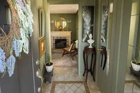 204 Howell Street Bellmore NY 11710