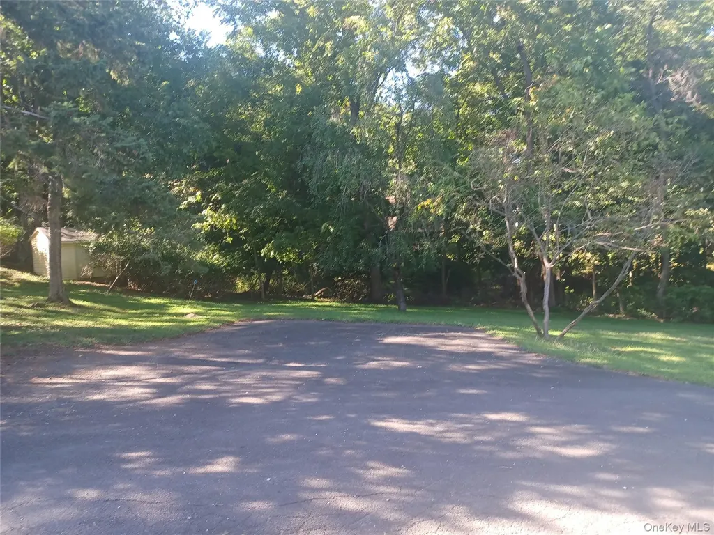 2 E Willow Tree Road Spring Valley NY 10977