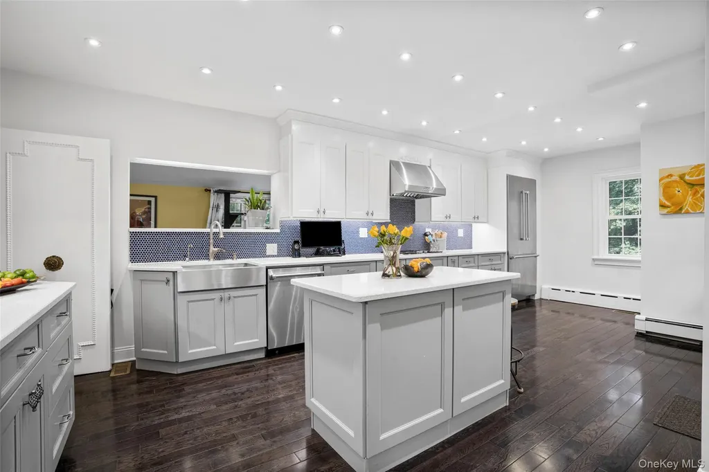 83 Fenimore Road New Rochelle NY 10804