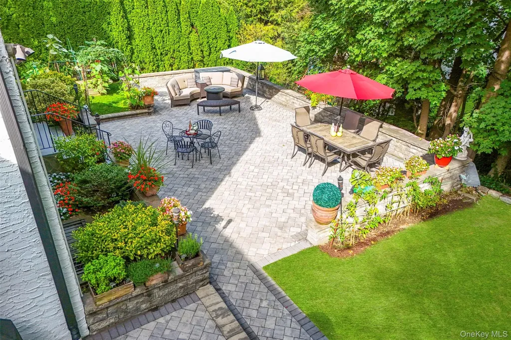 83 Fenimore Road New Rochelle NY 10804