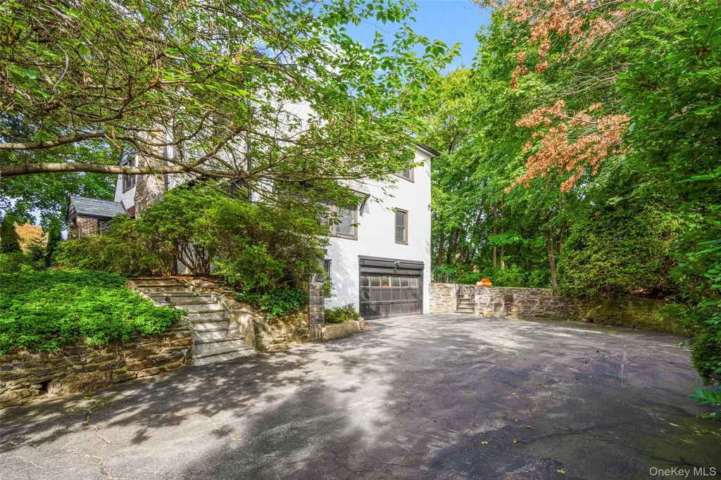 83 Fenimore Road New Rochelle NY 10804