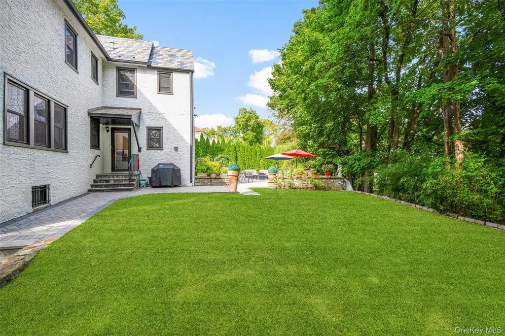 83 Fenimore Road New Rochelle NY 10804