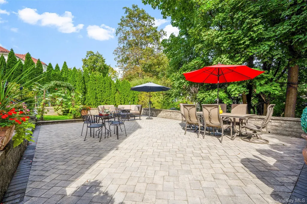 83 Fenimore Road New Rochelle NY 10804