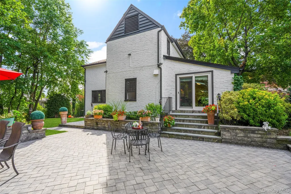 83 Fenimore Road New Rochelle NY 10804