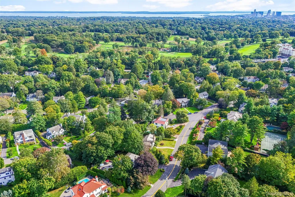 83 Fenimore Road New Rochelle NY 10804