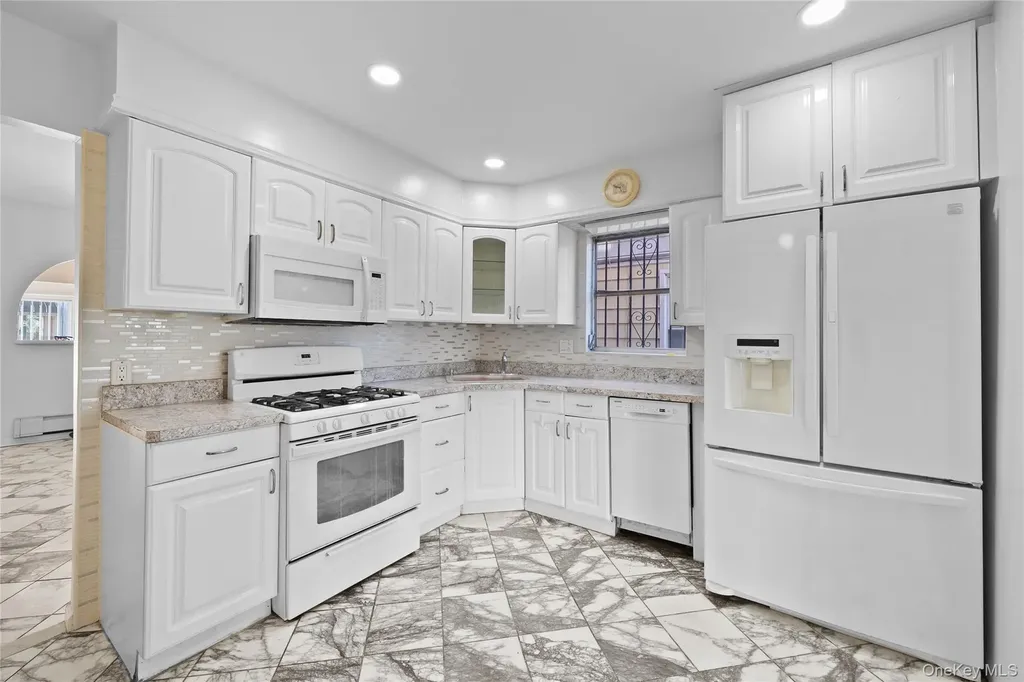 266 E 37th Street Brooklyn NY 11203