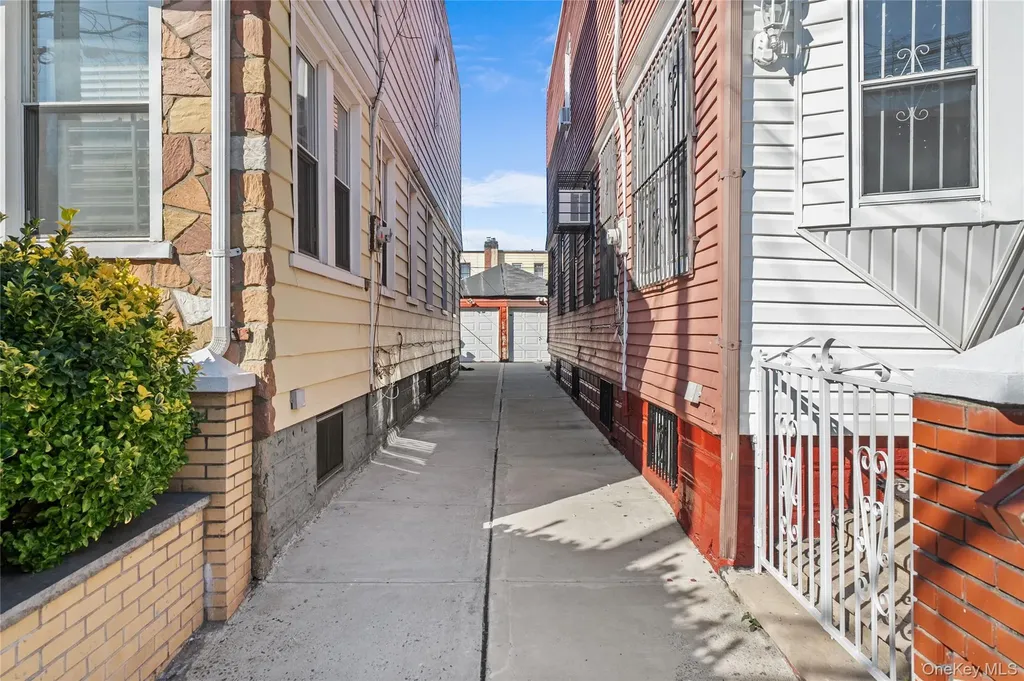 266 E 37th Street Brooklyn NY 11203