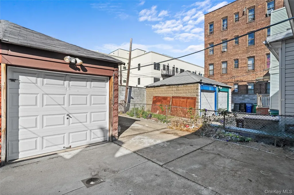 266 E 37th Street Brooklyn NY 11203