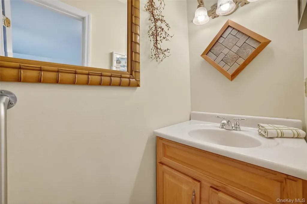 204 Mallard Way Peekskill NY 10566