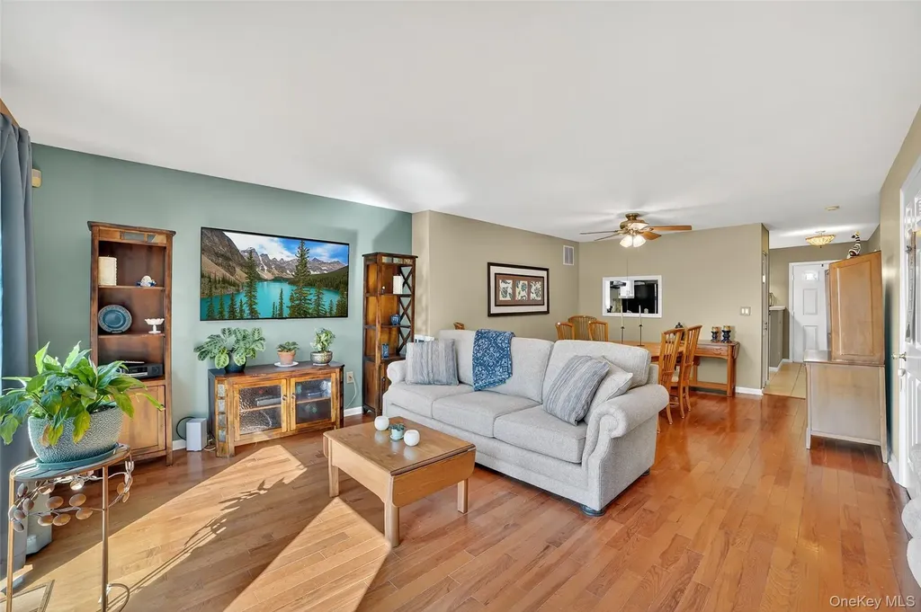 204 Mallard Way Peekskill NY 10566