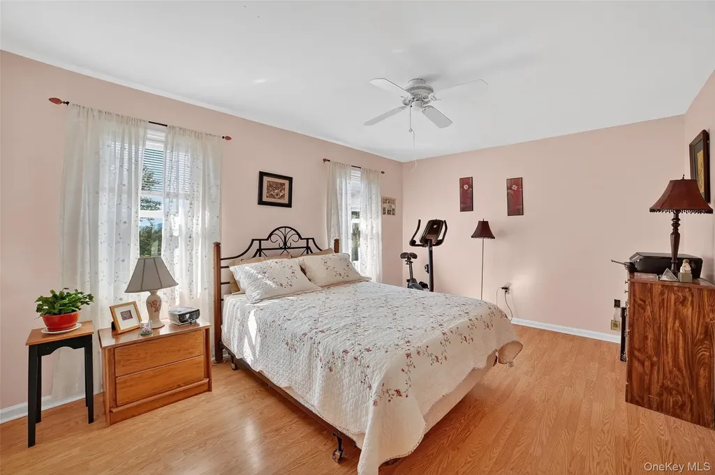 204 Mallard Way Peekskill NY 10566