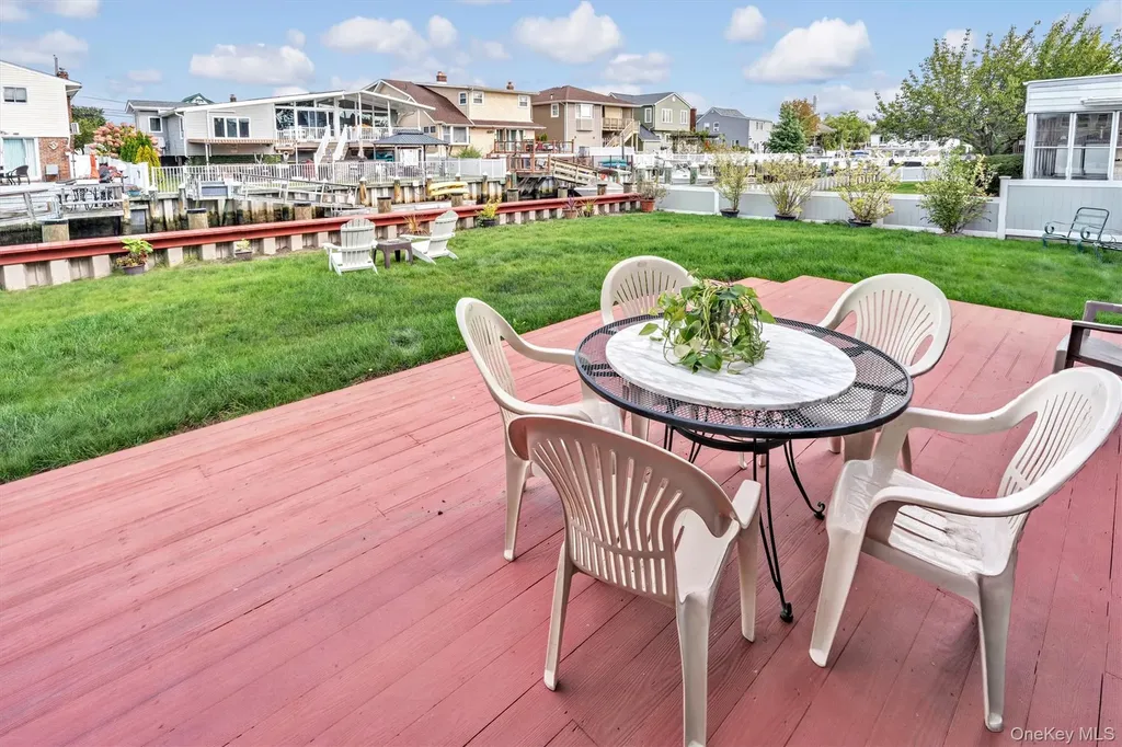 34 W 2nd Street Freeport NY 11520