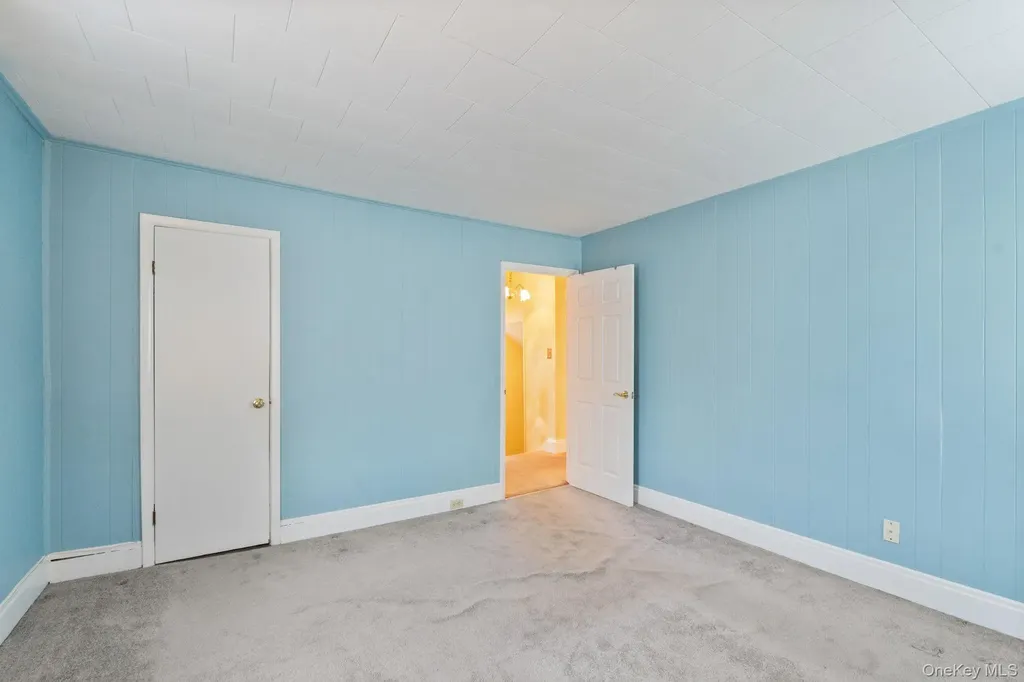 43-52 169 Street Flushing NY 11358