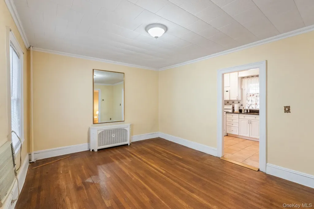 43-52 169 Street Flushing NY 11358