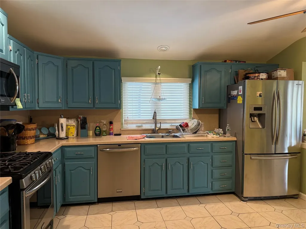 867 Sinclair Avenue Staten Island NY 10309