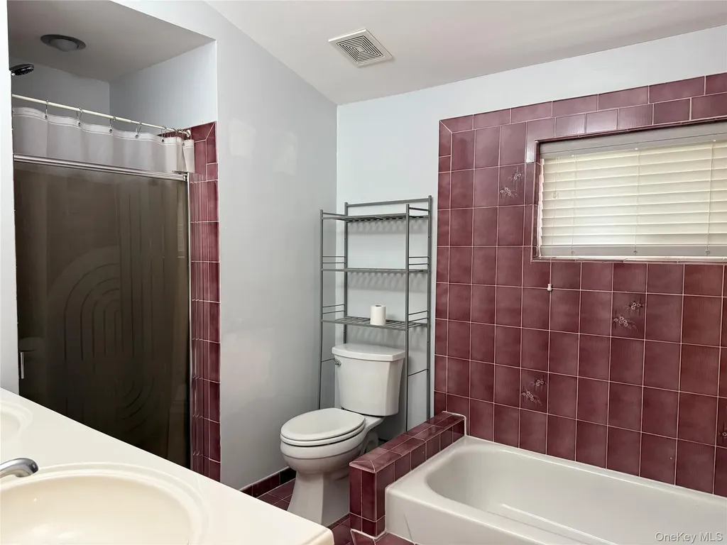 867 Sinclair Avenue Staten Island NY 10309