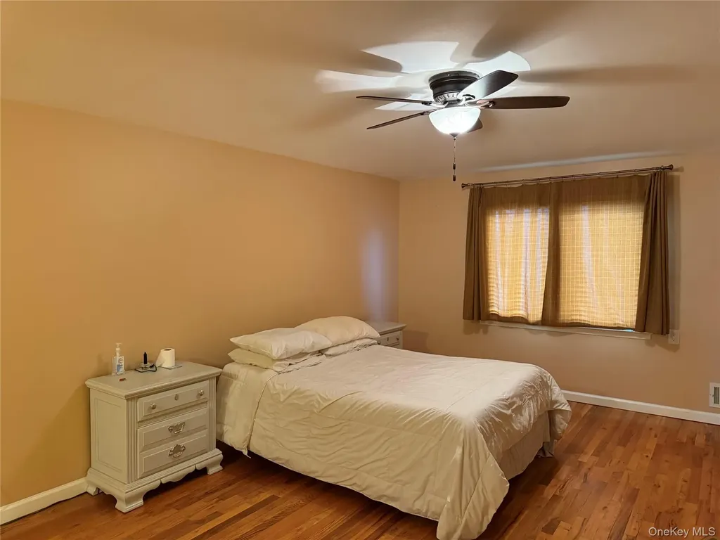 867 Sinclair Avenue Staten Island NY 10309