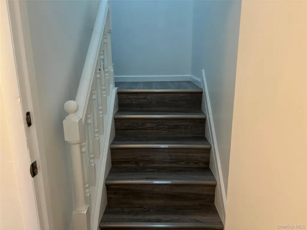679A Meadow Road Smithtown NY 11787