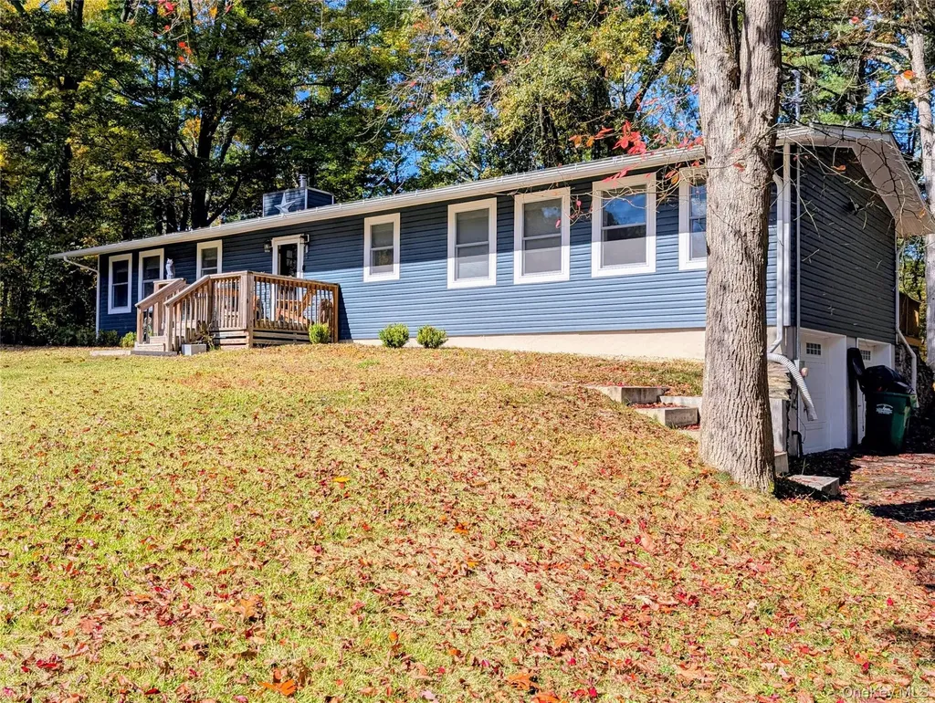 32 Greentree Drive N Hyde Park NY 12538