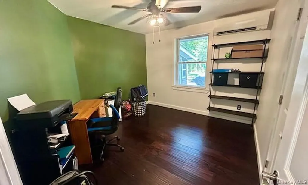 32 Greentree Drive N Hyde Park NY 12538