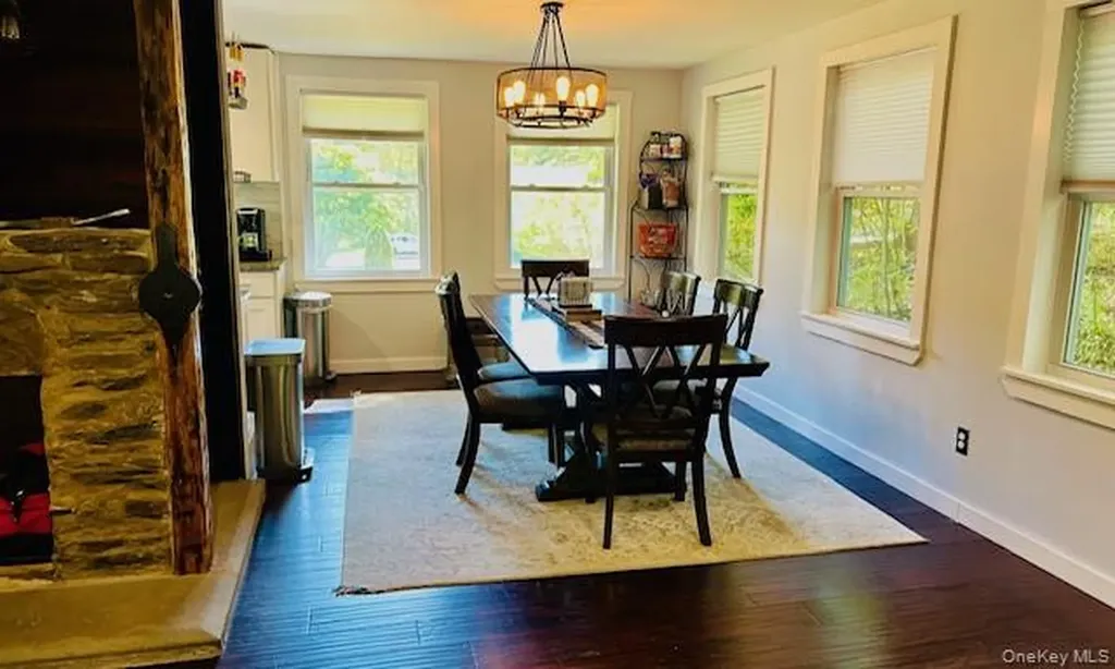 32 Greentree Drive N Hyde Park NY 12538