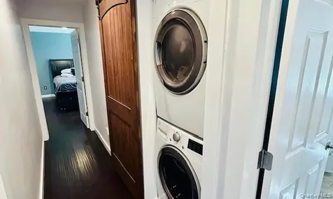 32 Greentree Drive N Hyde Park NY 12538