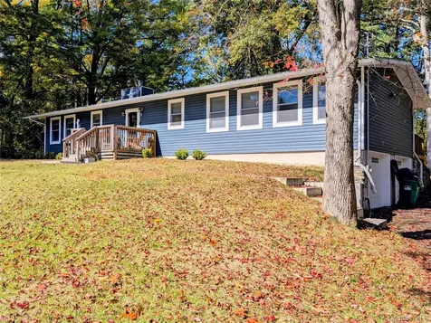 32 Greentree Drive N Hyde Park NY 12538