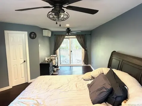 32 Greentree Drive N Hyde Park NY 12538