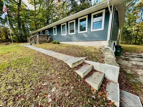 32 Greentree Drive N Hyde Park NY 12538