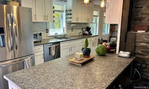 32 Greentree Drive N Hyde Park NY 12538