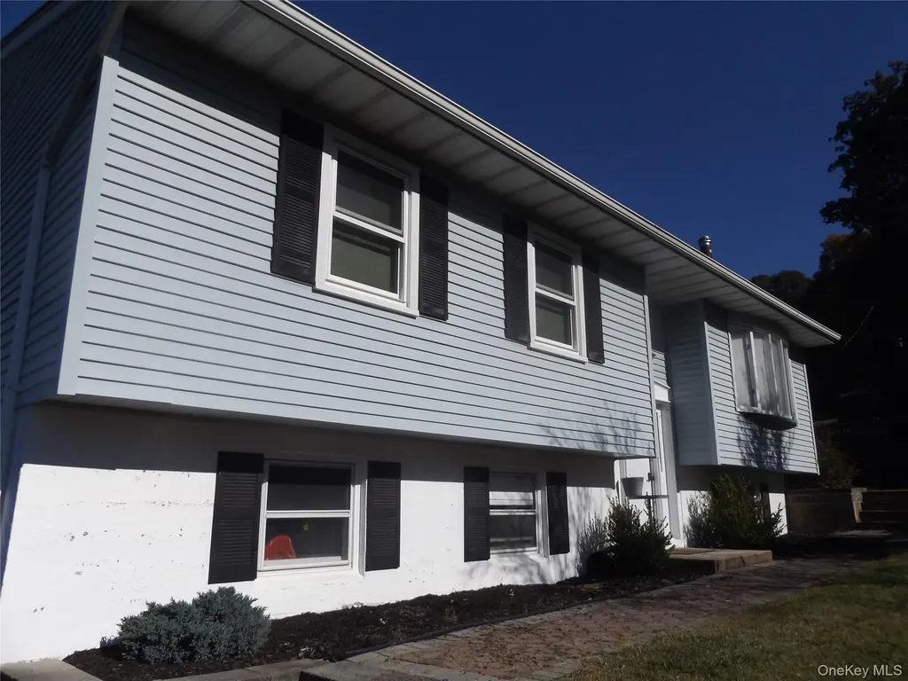 32 Willow Road Beacon NY 12508