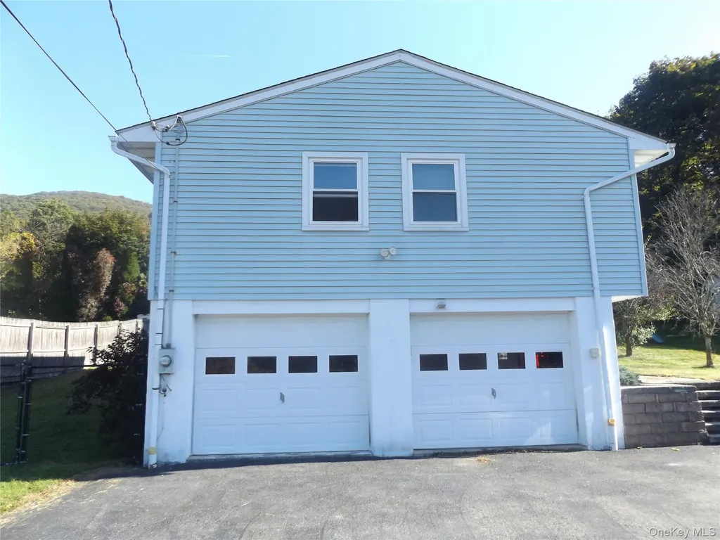 32 Willow Road Beacon NY 12508