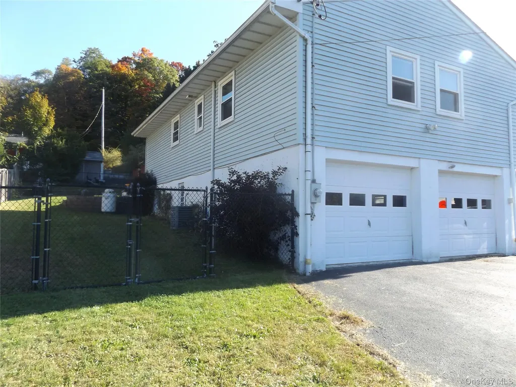 32 Willow Road Beacon NY 12508