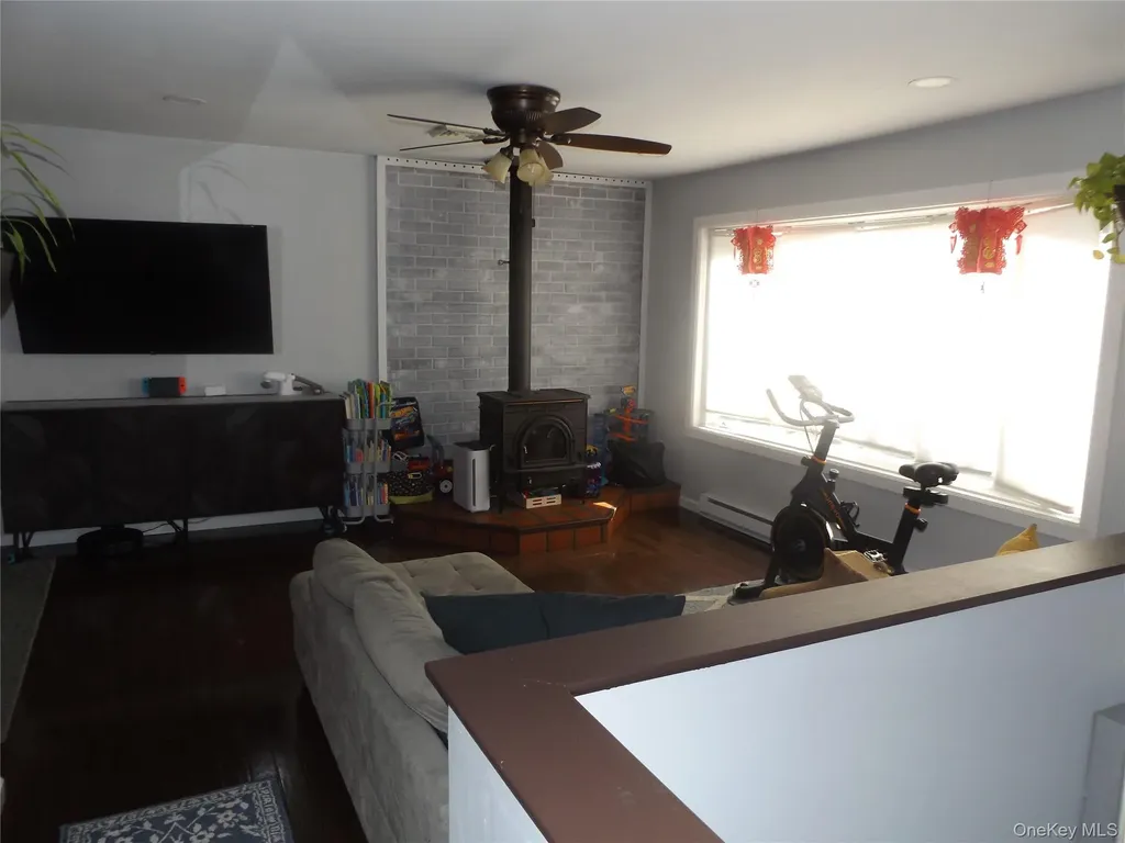 32 Willow Road Beacon NY 12508