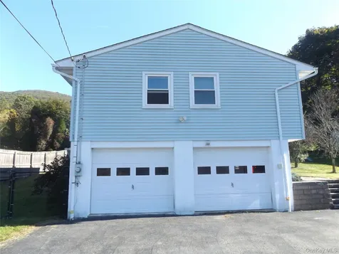32 Willow Road Beacon NY 12508