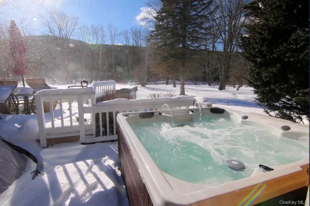 170 Maplecrest Road Windham NY 12496