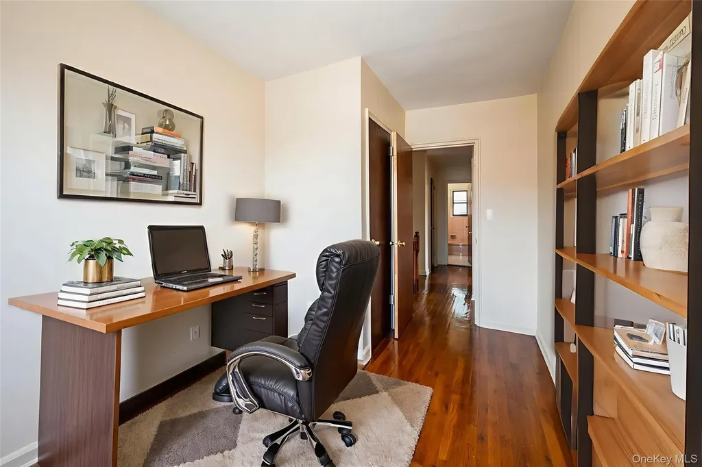 1149 East 219th Street Bronx NY 10469