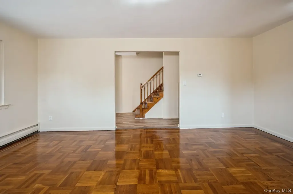 1149 East 219th Street Bronx NY 10469