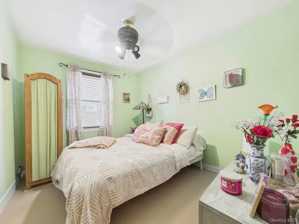 120-28 Graham Court Flushing NY 11354