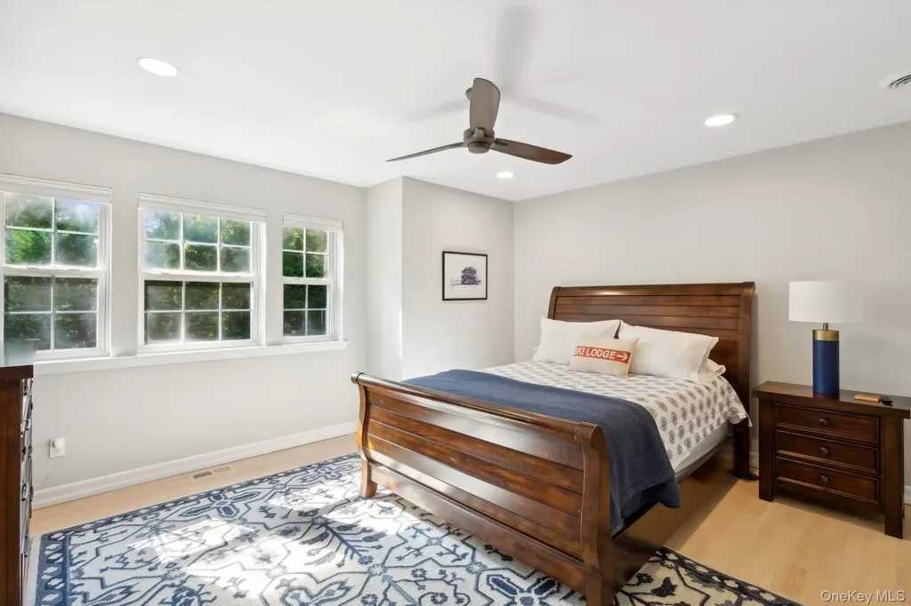 35 Hollow Lane Westhampton NY 11977