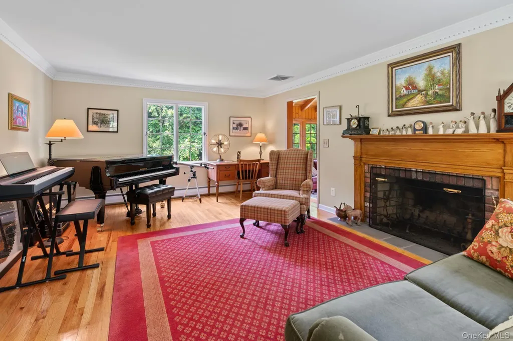 4 Pippin Lane Lloyd Harbor NY 11743