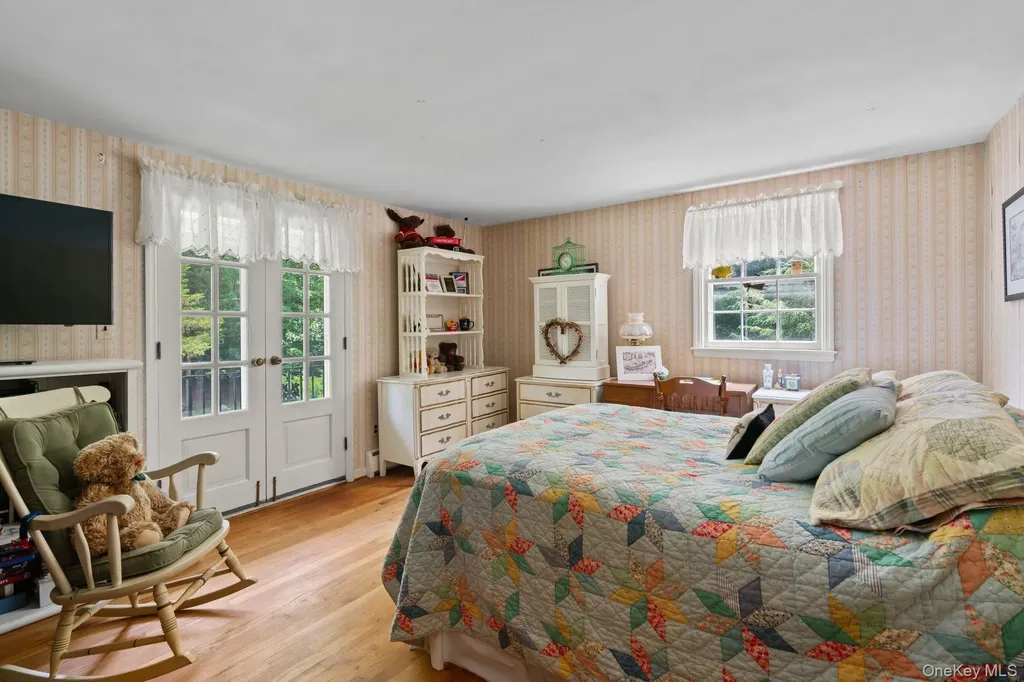 4 Pippin Lane Lloyd Harbor NY 11743