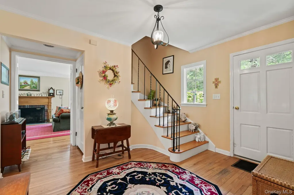 4 Pippin Lane Lloyd Harbor NY 11743