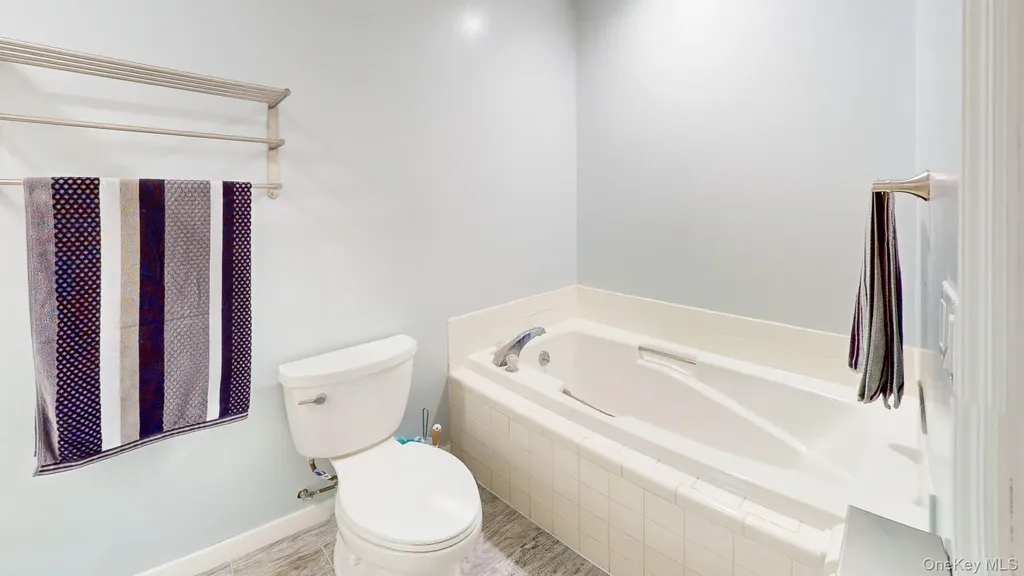 125 Pinebrook Drive Hyde Park NY 12538