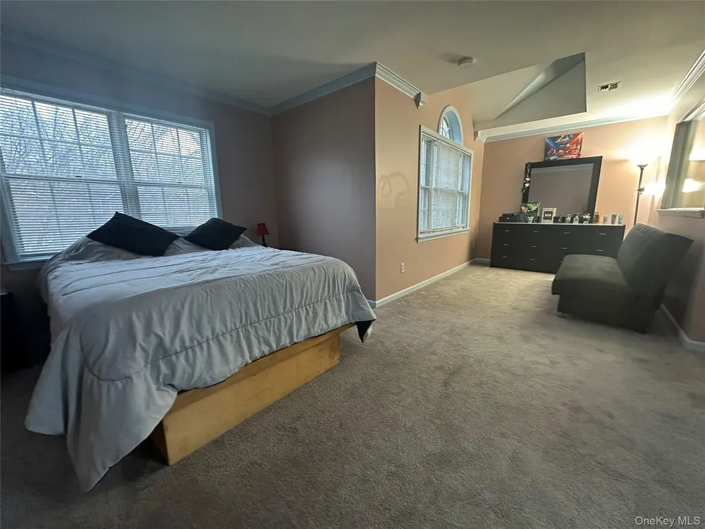 125 Pinebrook Drive Hyde Park NY 12538